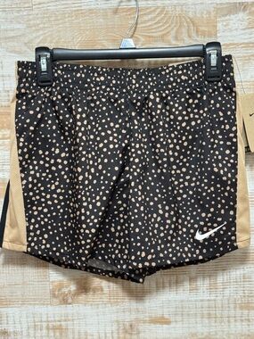 Nike Girl’s Dri-FIT Spotted/Animal Print Athletic/Running Shorts in Size YXL